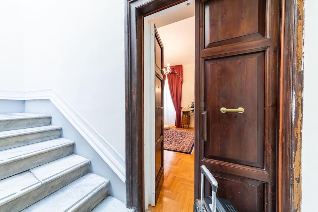 Domus Quirinale Apartment โรม ภายนอก รูปภาพ