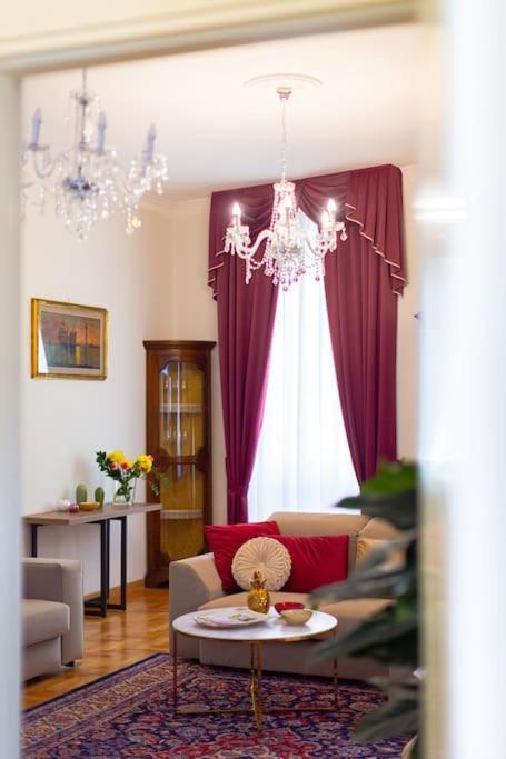 Domus Quirinale Apartment โรม ภายนอก รูปภาพ